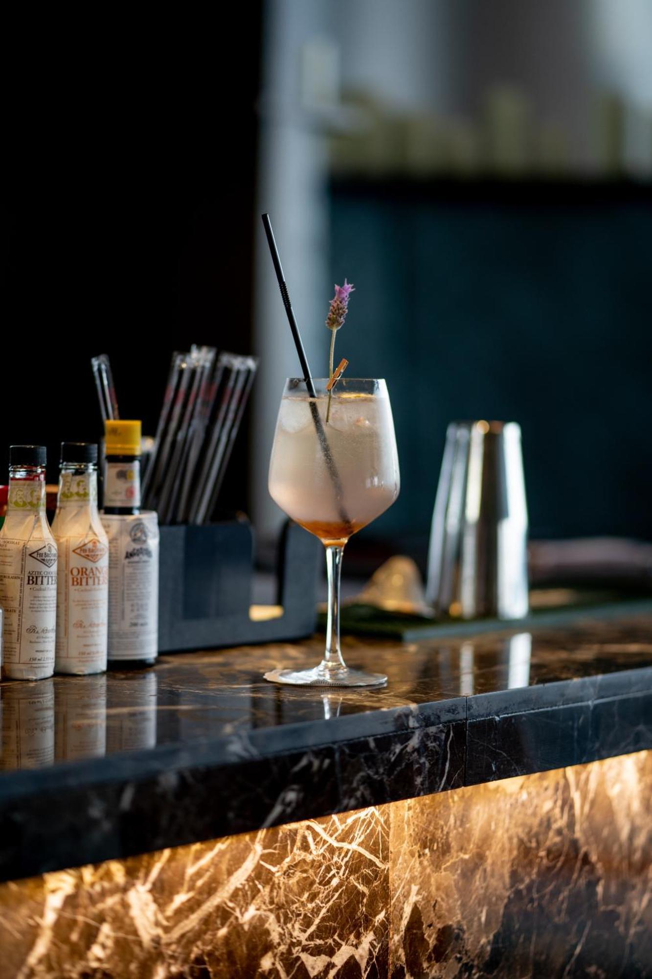 Monchique Resort & Spa Bagian luar foto A French 75