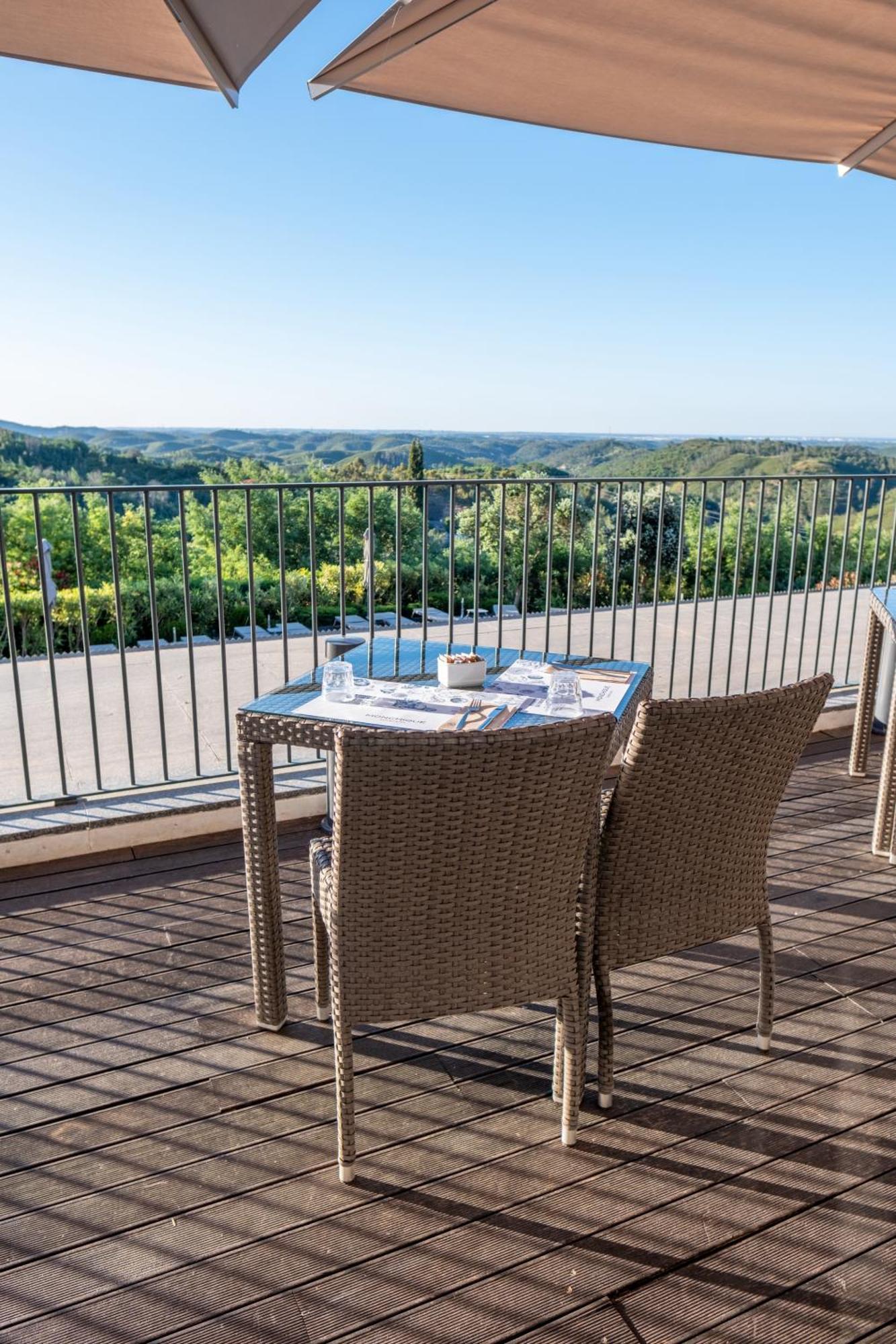 Monchique Resort & Spa Bagian luar foto View from the rooftop